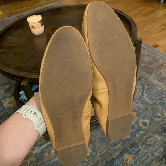 J crew women’s Lizzie flat — size 10 - warm beige/tan - Picture 2 of 4